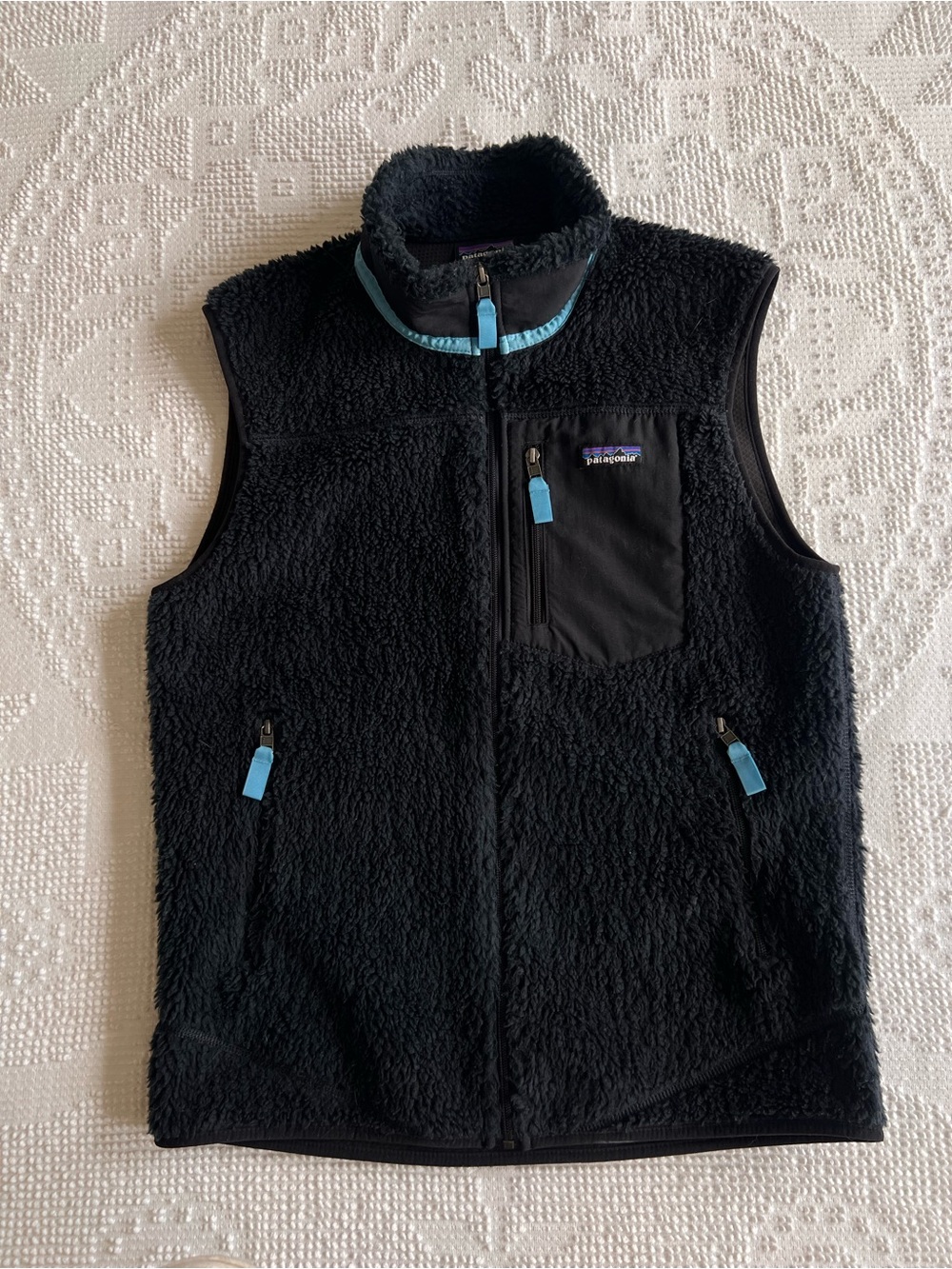 Patagonia Synchilla Black Fleece Vest with Light Blue Accents